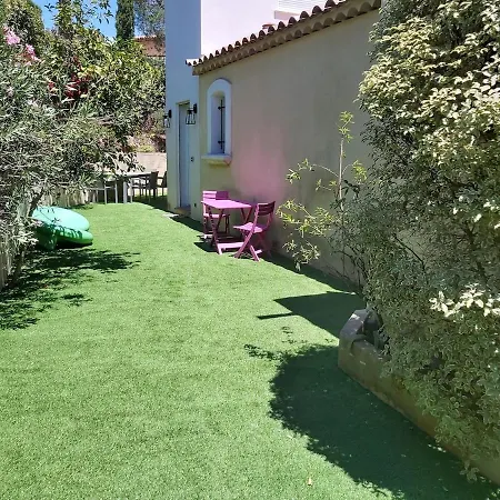 T3 Air-conditioned , Quiet Garden, Parking Apartamento Saint-Raphaël